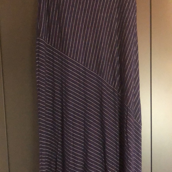Super soft, comfy, and cute navy and white Matty M striped maxi skirt size Small - Picture 6 of 10
